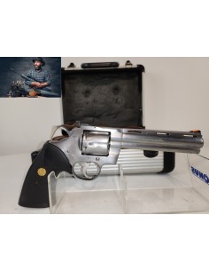 (2669) Revolver Colt Python... 2