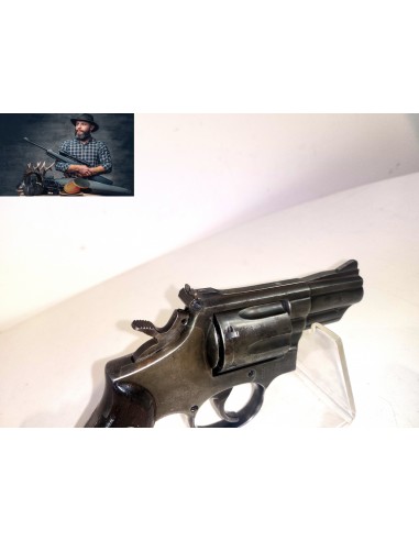 (3000) Revolver Smith & Wesson Mod 19...