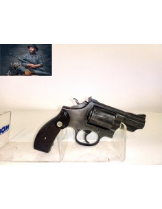 (3000) Revolver Smith &...